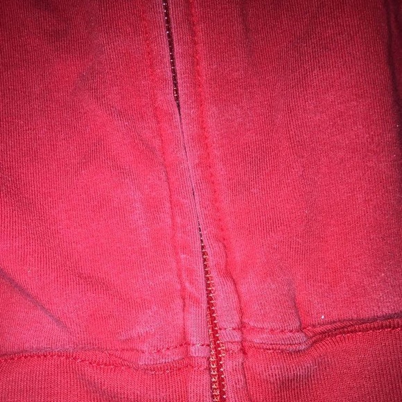 Gap red heart light weight hoodie size 5T - Picture 4 of 5
